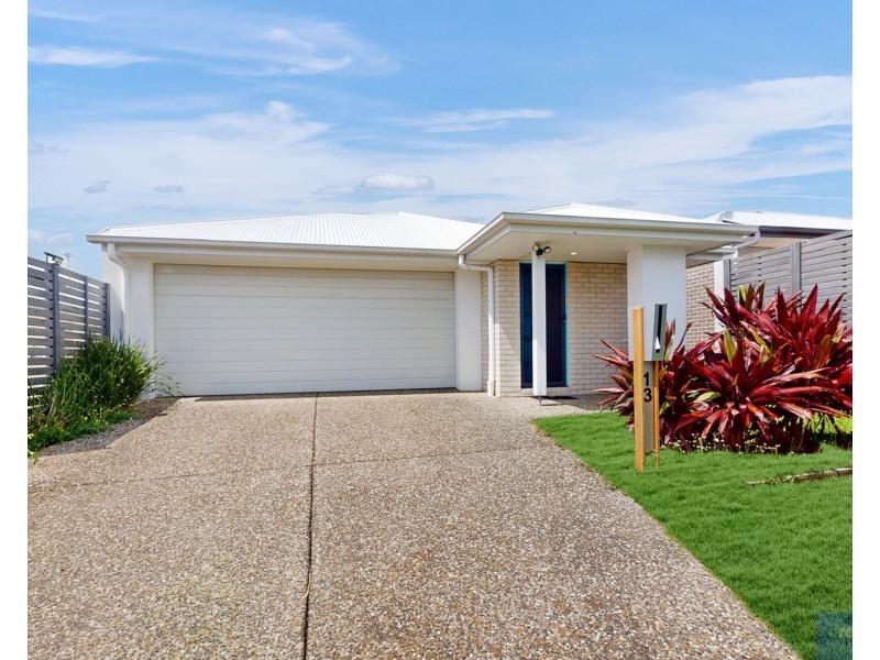 13 Brunner Drive, Park Ridge QLD 4125