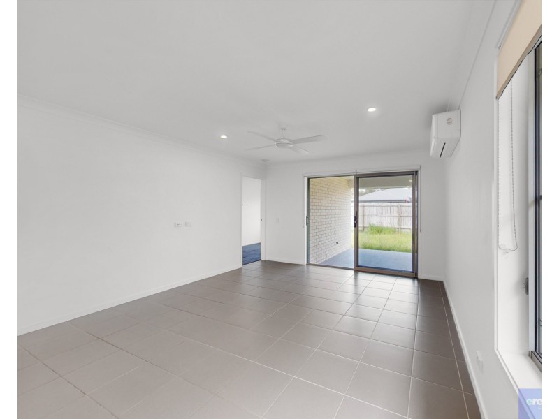 13 Brunner Drive, Park Ridge QLD 4125