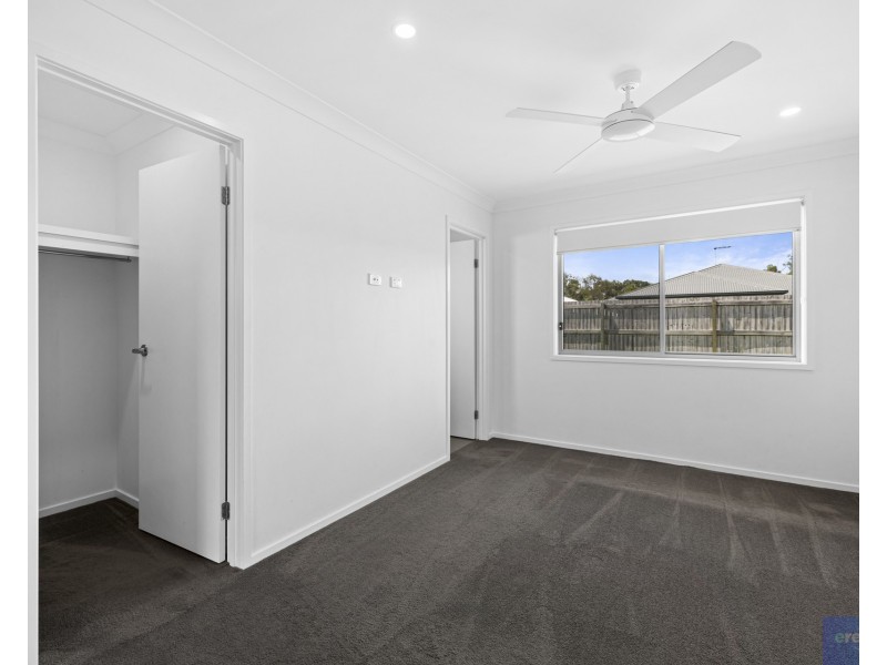 13 Brunner Drive, Park Ridge QLD 4125