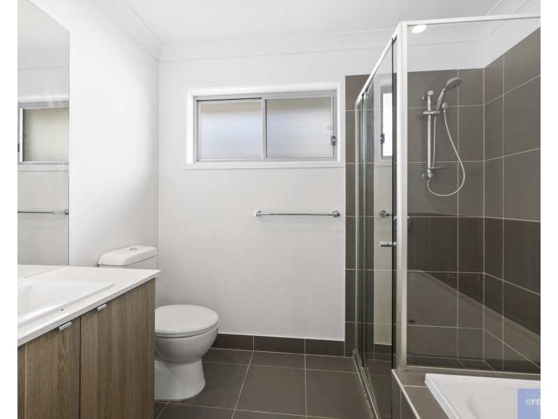 13 Brunner Drive, Park Ridge QLD 4125