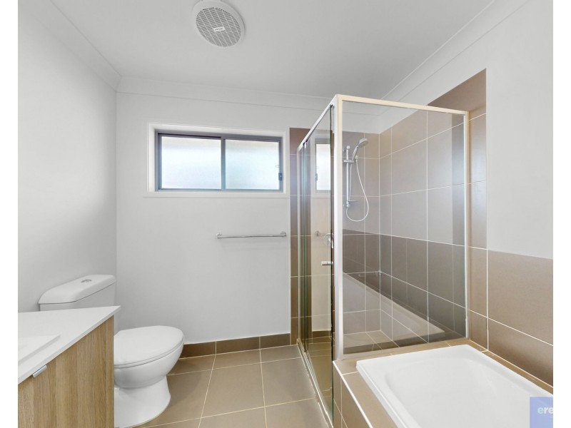 13 Brunner Drive, Park Ridge QLD 4125