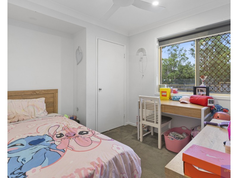 14 Kummara Road, Edens Landing QLD 4207