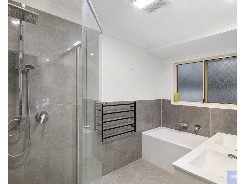 14 Kummara Road, Edens Landing QLD 4207