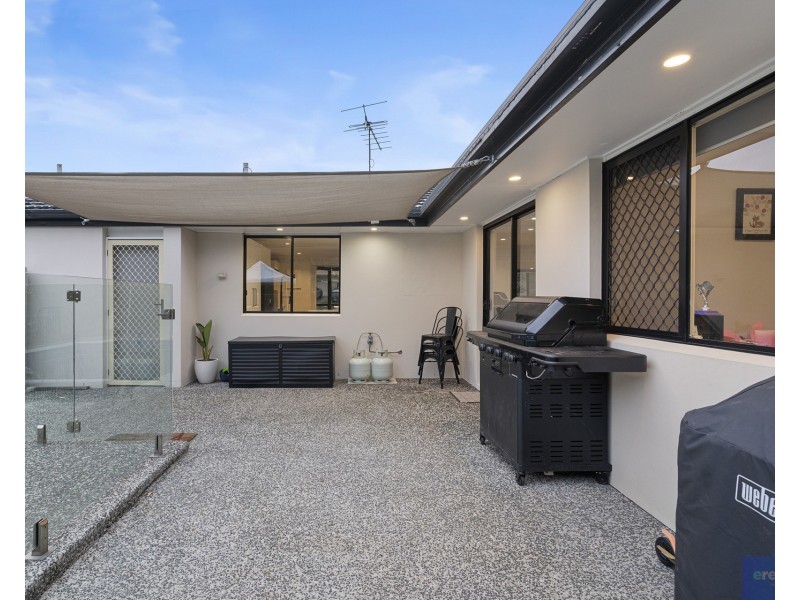 14 Kummara Road, Edens Landing QLD 4207