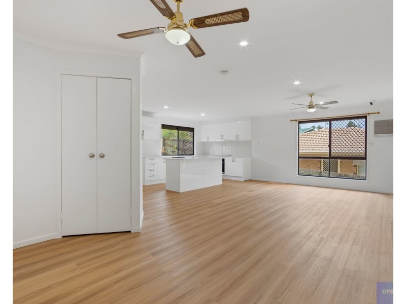 3 Eira Crescent, Edens Landing QLD 4207