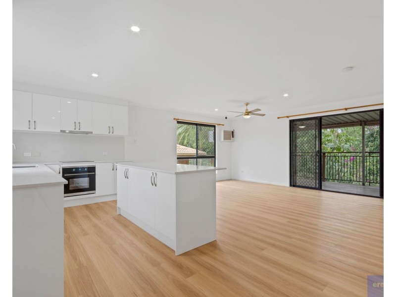 3 Eira Crescent, Edens Landing QLD 4207