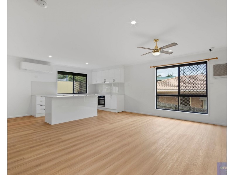 3 Eira Crescent, Edens Landing QLD 4207