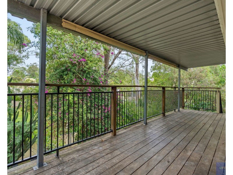 3 Eira Crescent, Edens Landing QLD 4207