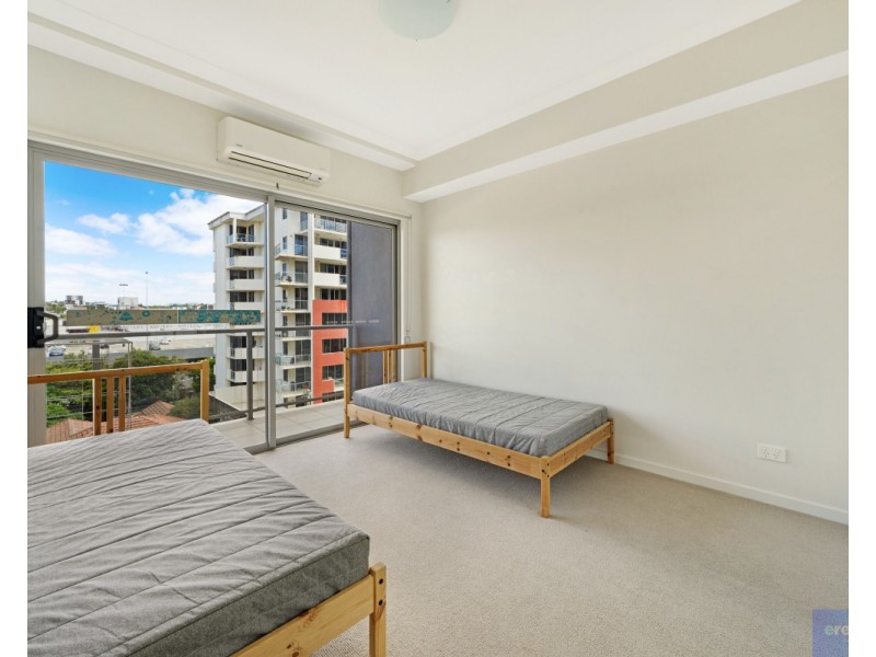 2406/19 Playfield Street, Chermside QLD 4032