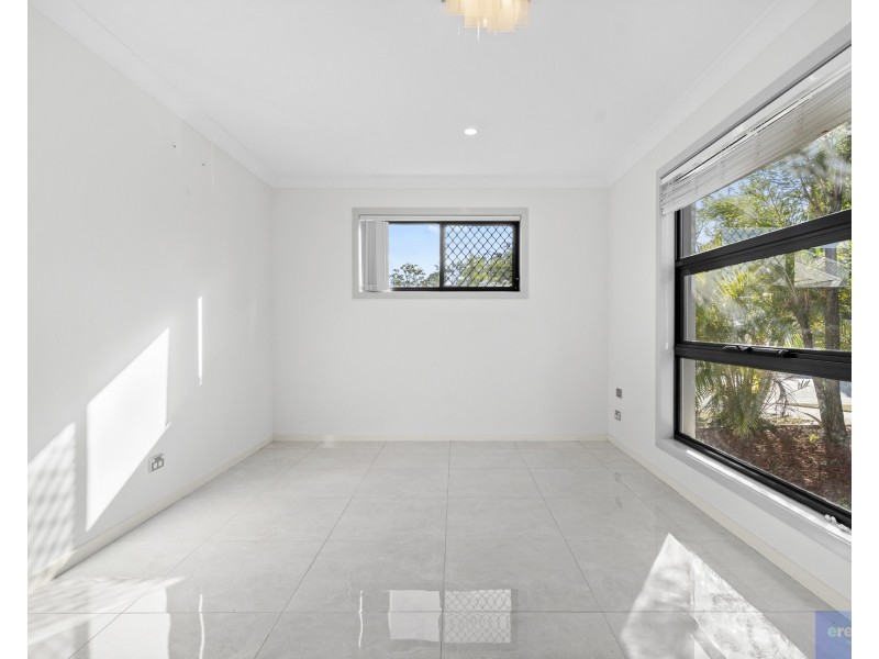 34 Kanimbla Street, Holmview QLD 4207