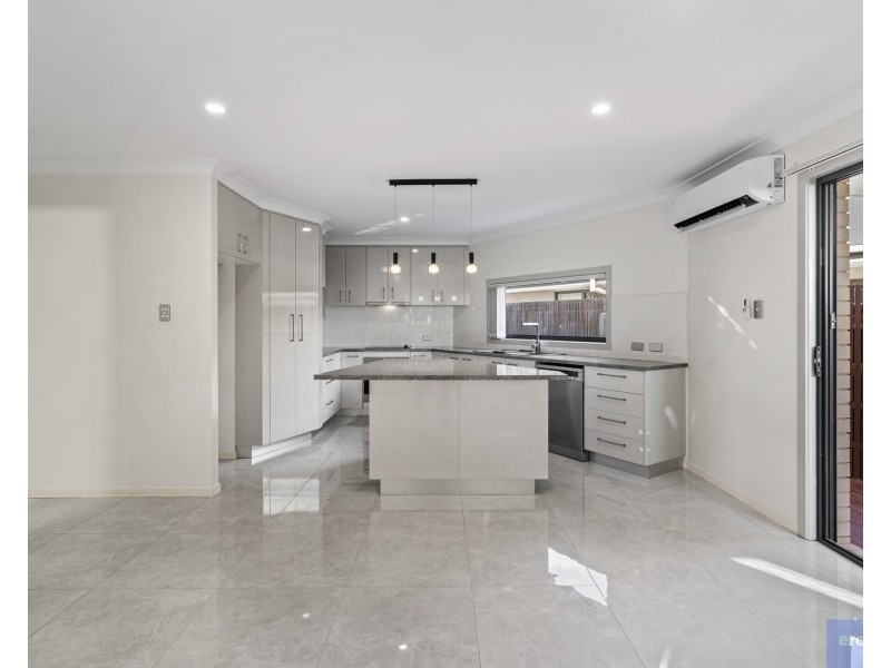 34 Kanimbla Street, Holmview QLD 4207