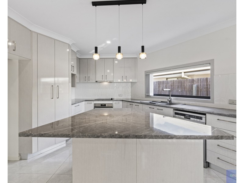 34 Kanimbla Street, Holmview QLD 4207