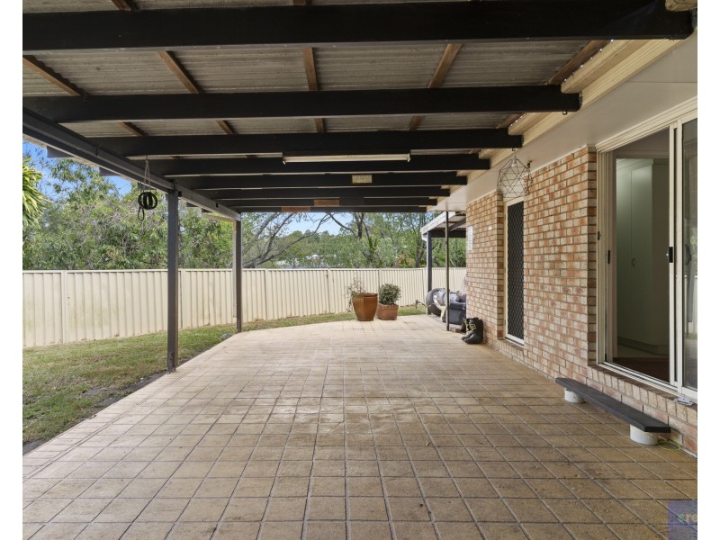 9 Maggie Court, Edens Landing QLD 4207