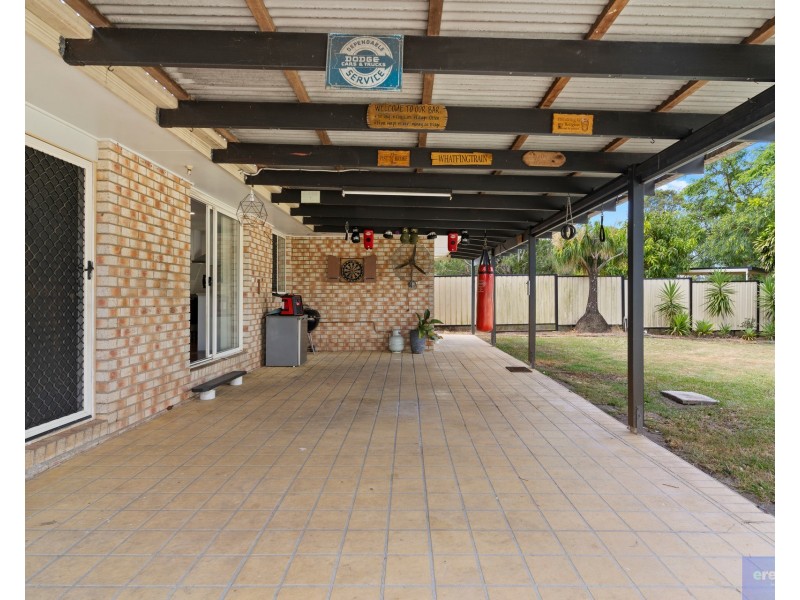 9 Maggie Court, Edens Landing QLD 4207