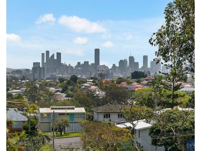 63 Dagmar Street, Holland Park QLD 4121