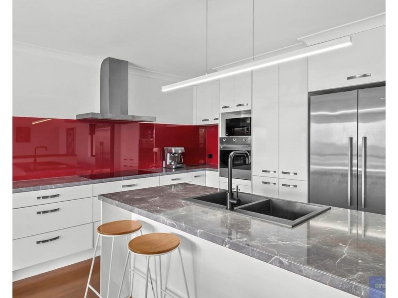 63 Dagmar Street, Holland Park QLD 4121