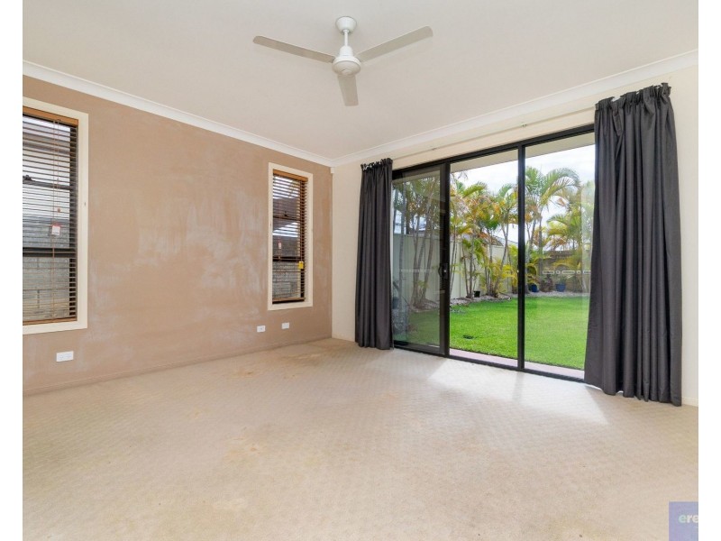 45 John Dalley Drive, Helensvale QLD 4212