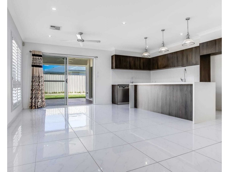 6 Essex Street, Mango Hill QLD 4509