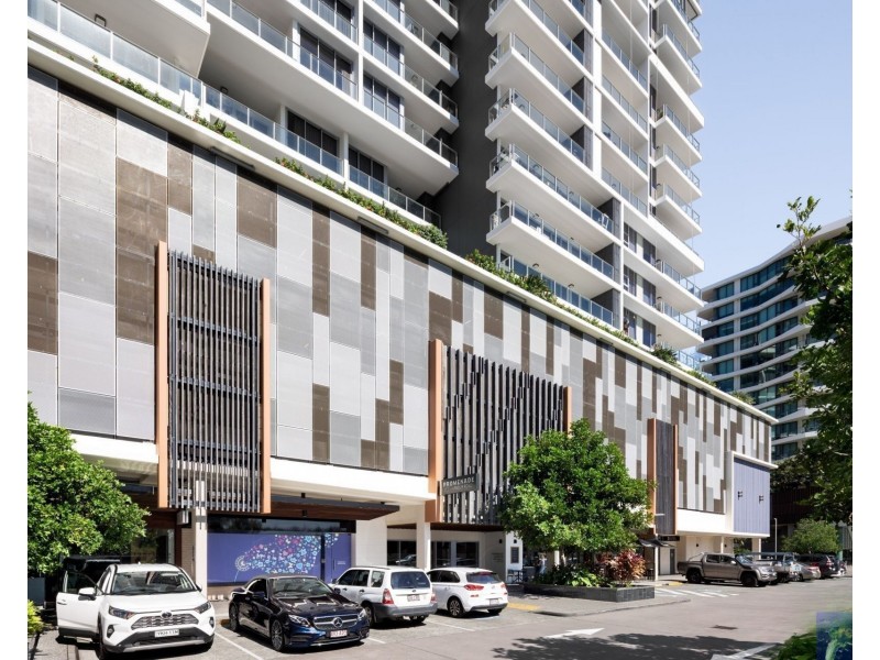 4135/37C Harbour Road, Hamilton QLD 4007