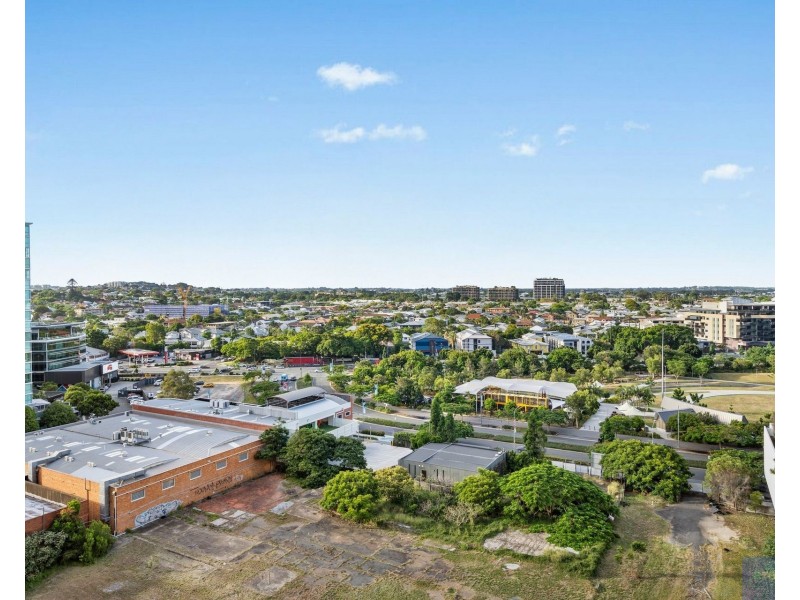 4135/37C Harbour Road, Hamilton QLD 4007