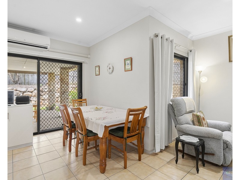 5 Wendt Place, Edens Landing QLD 4207