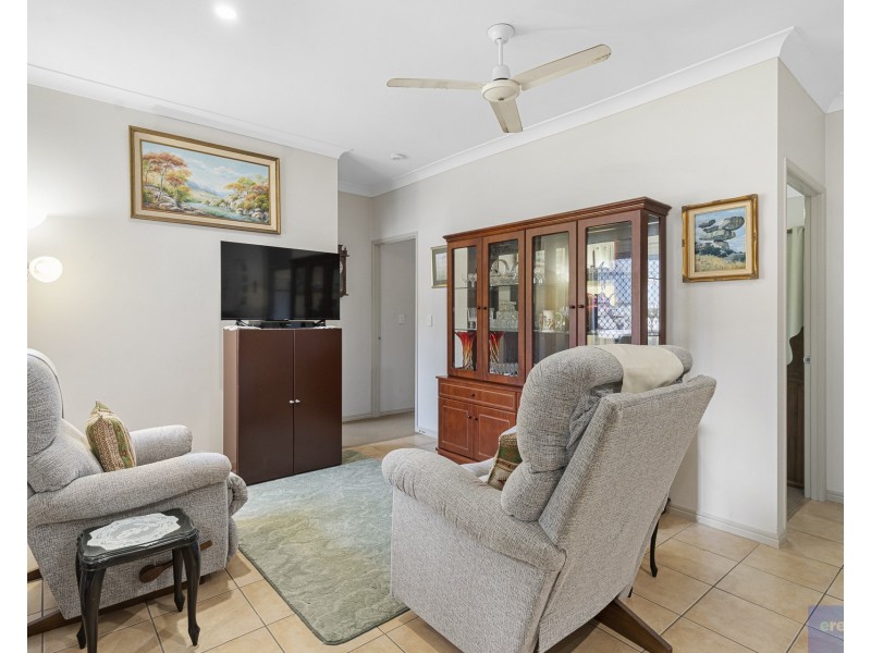 5 Wendt Place, Edens Landing QLD 4207
