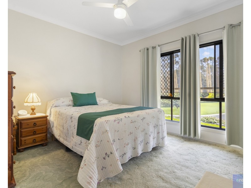 5 Wendt Place, Edens Landing QLD 4207