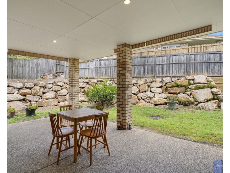 5 Wendt Place, Edens Landing QLD 4207