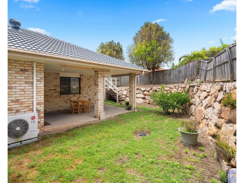 5 Wendt Place, Edens Landing QLD 4207