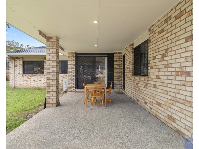 5 Wendt Place, Edens Landing QLD 4207