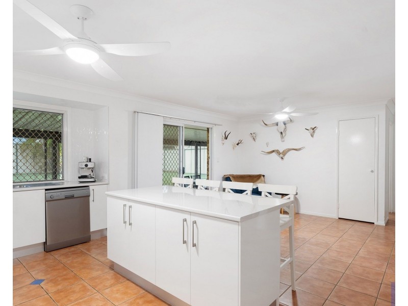 5 Gingko Crescent, Regents Park QLD 4118