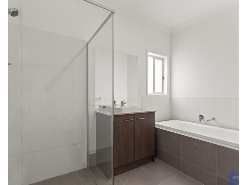 43 Schlanger Avenue, Greenbank QLD 4124