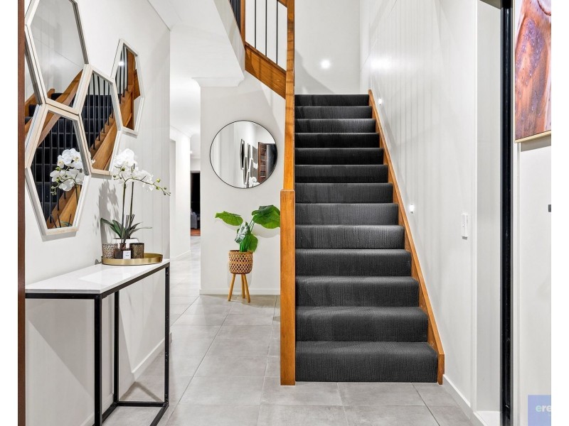 3A Barbaralla Drive, Springwood QLD 4127