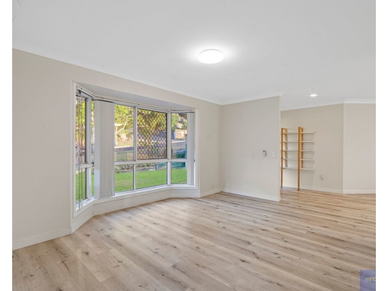 30 Leighton Drive, Edens Landing QLD 4207