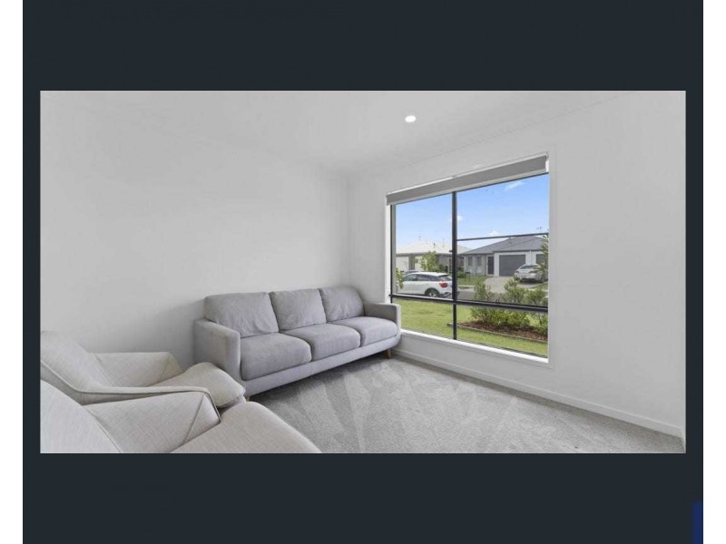 45 Montana Circuit, Logan Reserve QLD 4133