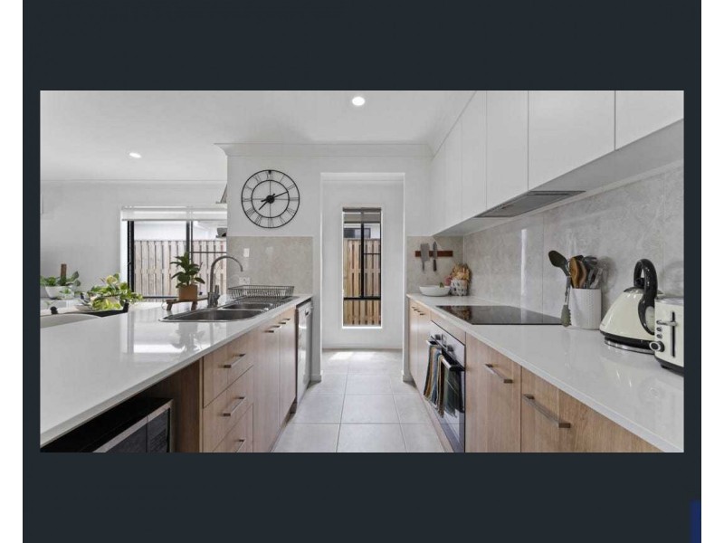 45 Montana Circuit, Logan Reserve QLD 4133