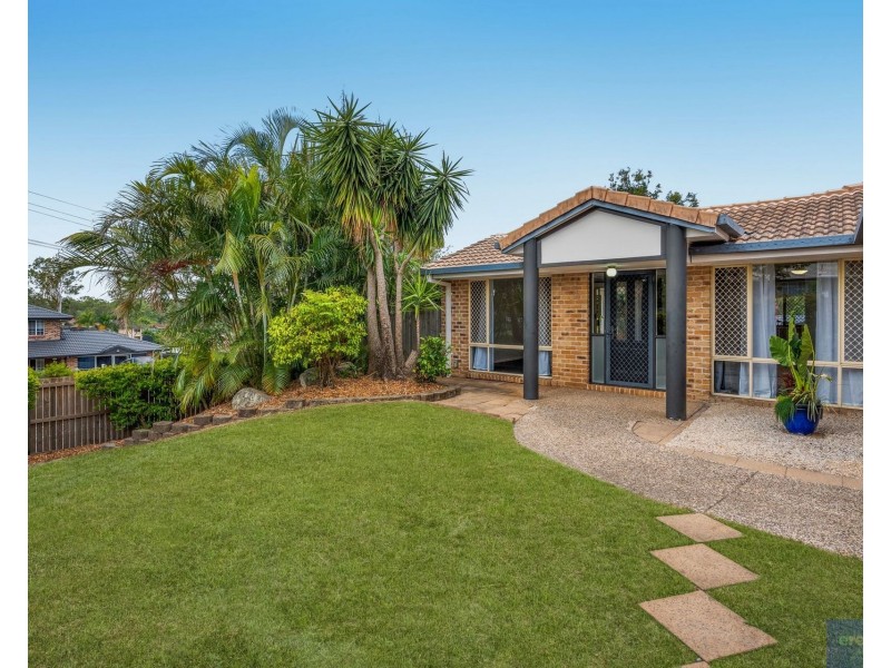 2 Leighton Drive, Edens Landing QLD 4207