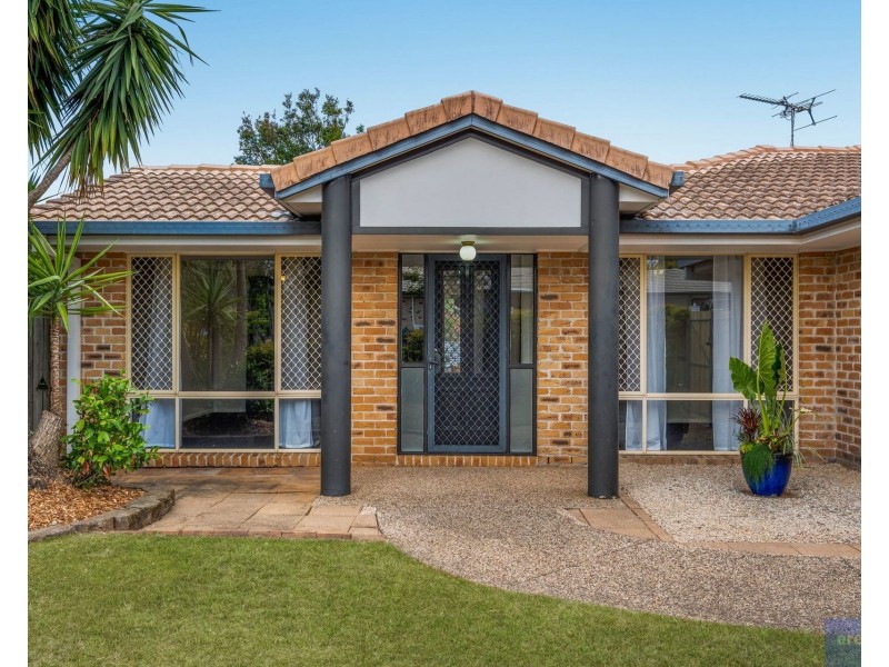 2 Leighton Drive, Edens Landing QLD 4207