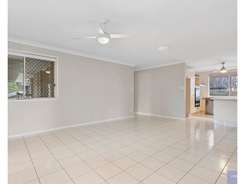 2 Leighton Drive, Edens Landing QLD 4207