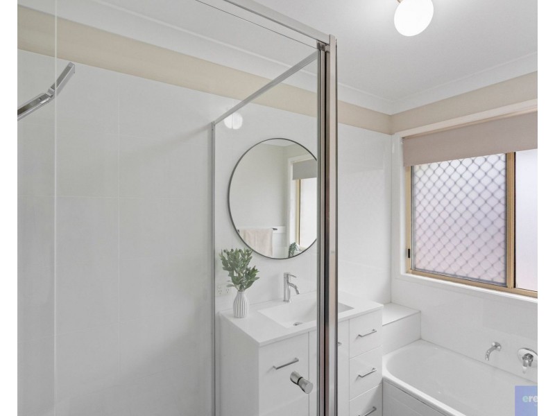 2 Leighton Drive, Edens Landing QLD 4207