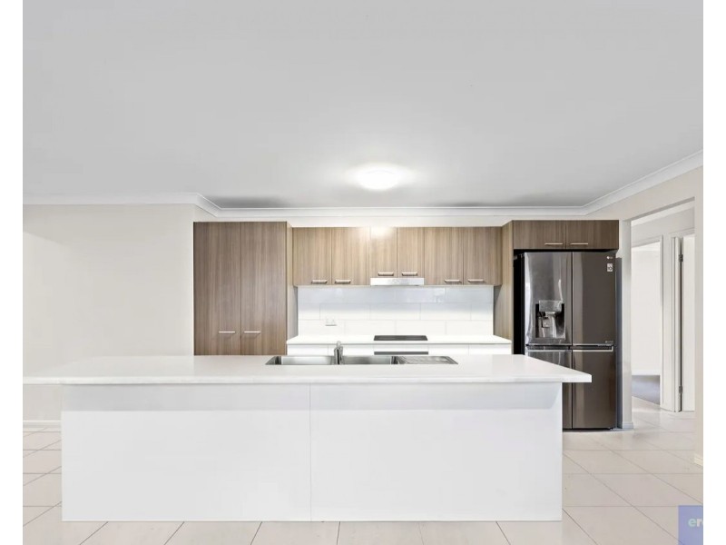 13 Wallace Street, Walloon QLD 4306