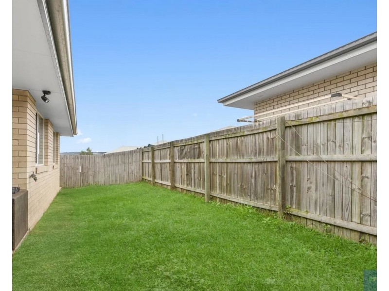 13 Wallace Street, Walloon QLD 4306