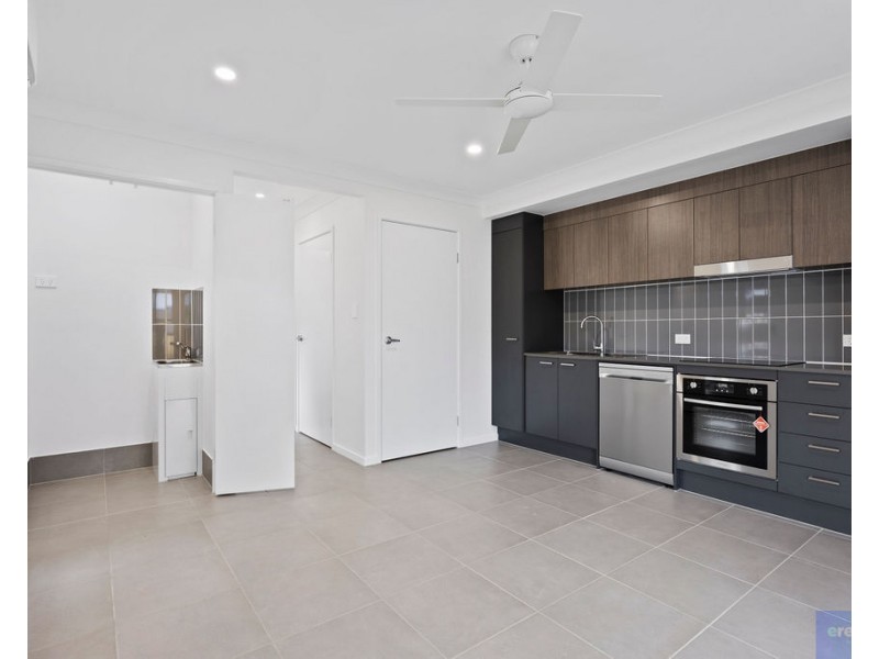 2/17 Tranquility Boulevard, Morayfield QLD 4506