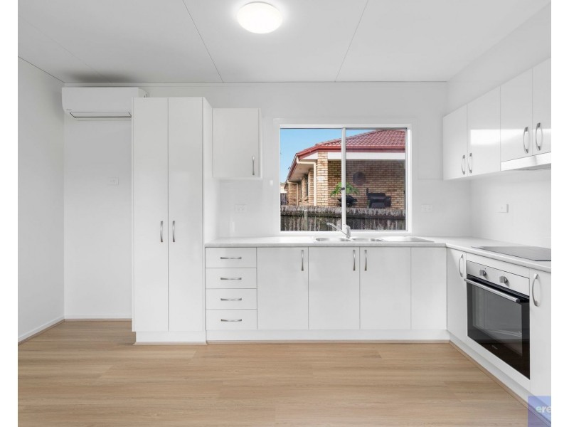 42 Avonmore Street, Edens Landing QLD 4207