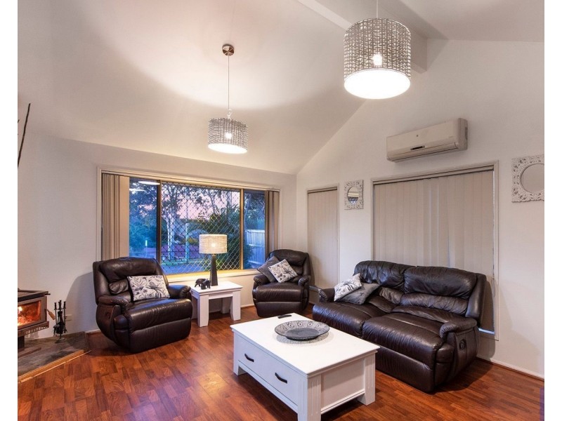 198 Castile Crescent, Edens Landing QLD 4207