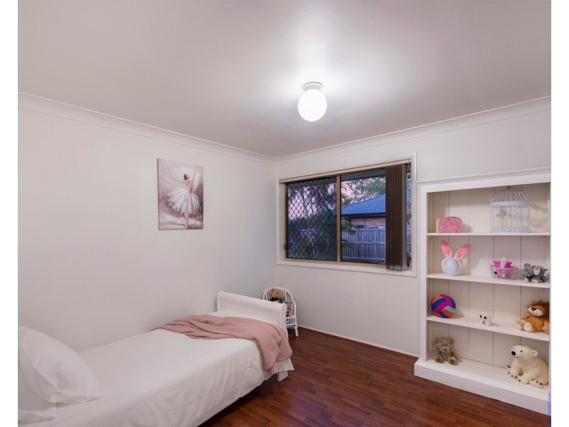 198 Castile Crescent, Edens Landing QLD 4207