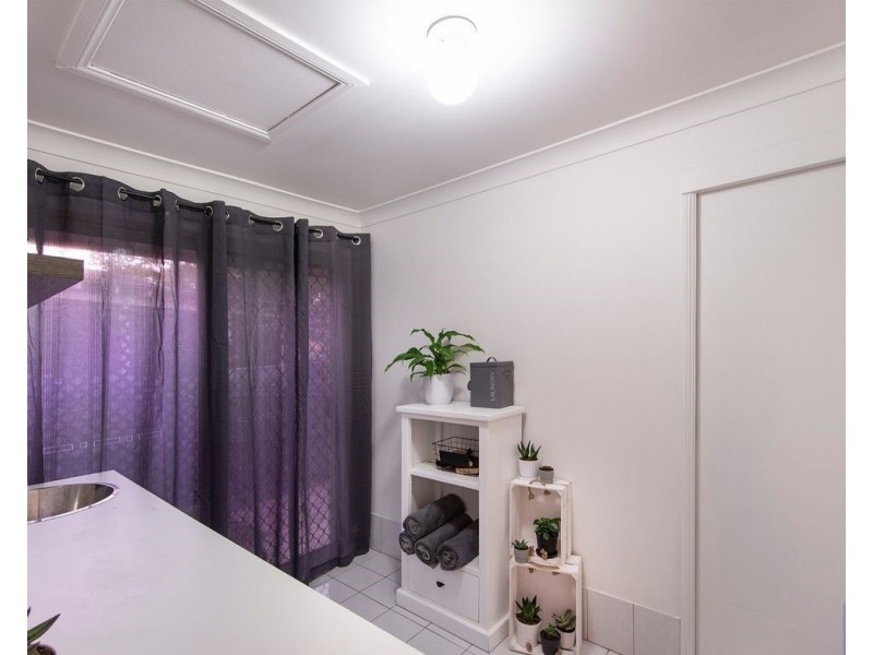 198 Castile Crescent, Edens Landing QLD 4207