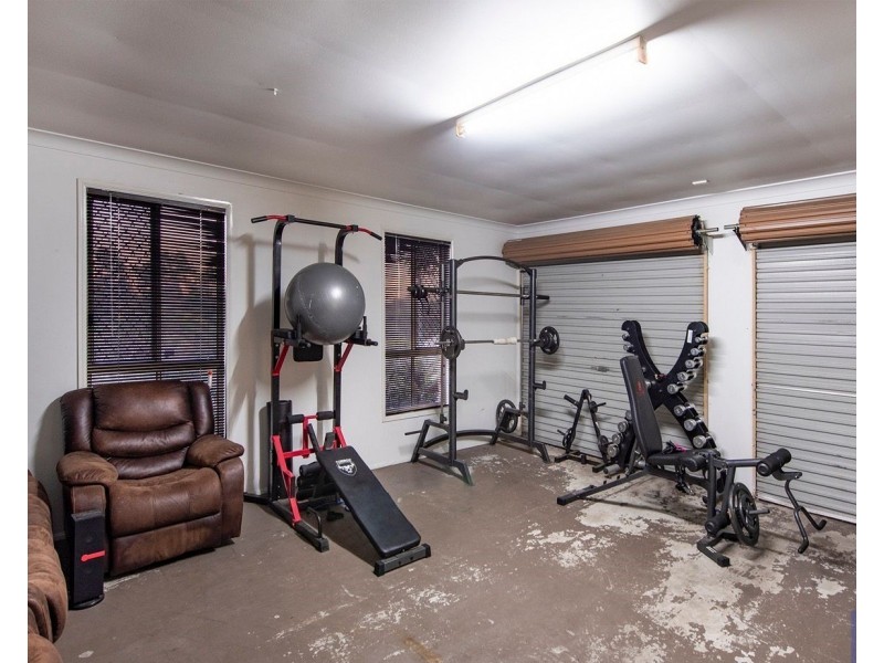 198 Castile Crescent, Edens Landing QLD 4207