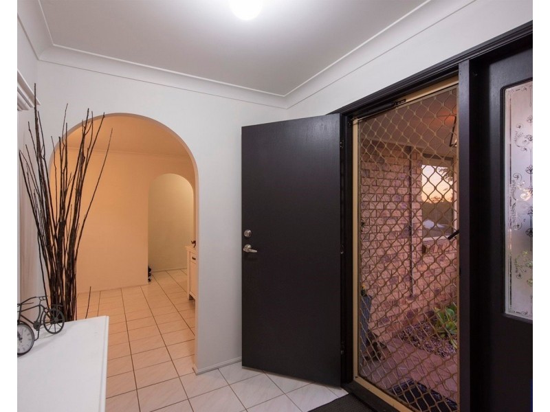 198 Castile Crescent, Edens Landing QLD 4207