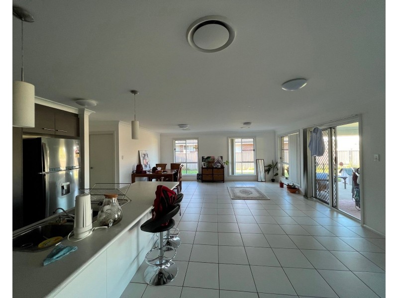 16 Cypress Pines Drive, Miles QLD 4415